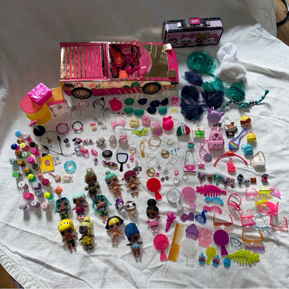 lol surprise lot 200+ piece dolls, pets, clothes, accessories and hot tub car